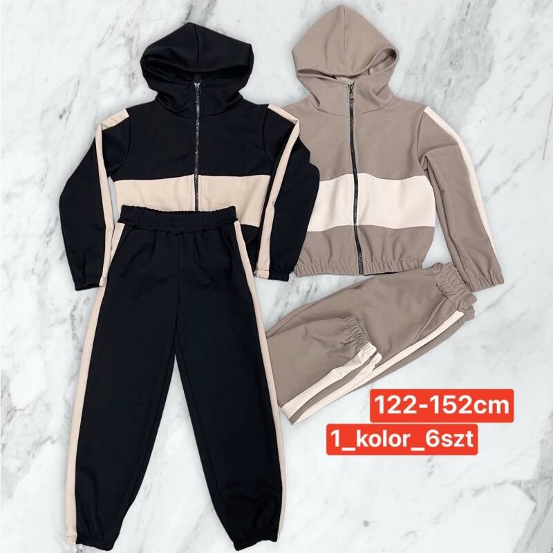 Komplet chłopięca Roz 122-152. 1 kolor Paczka 6 szt. 1