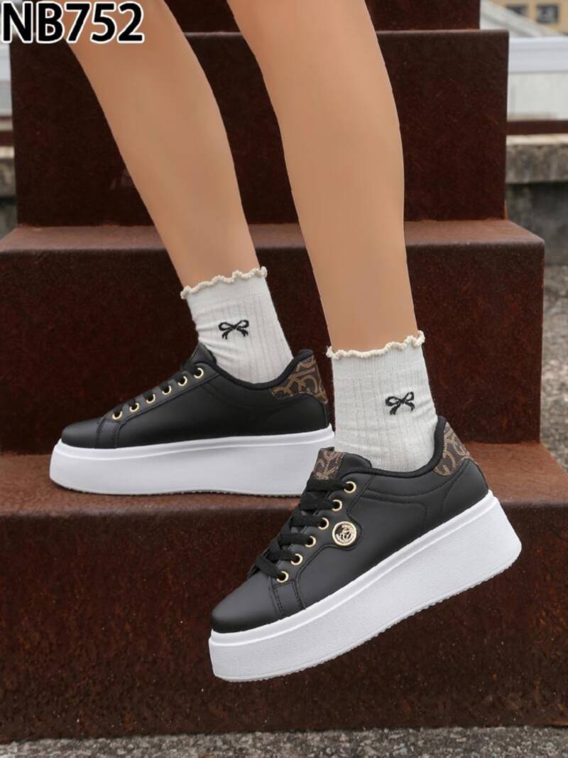 Trampki/Tenisówki Roz 36-41 / 12 par 1