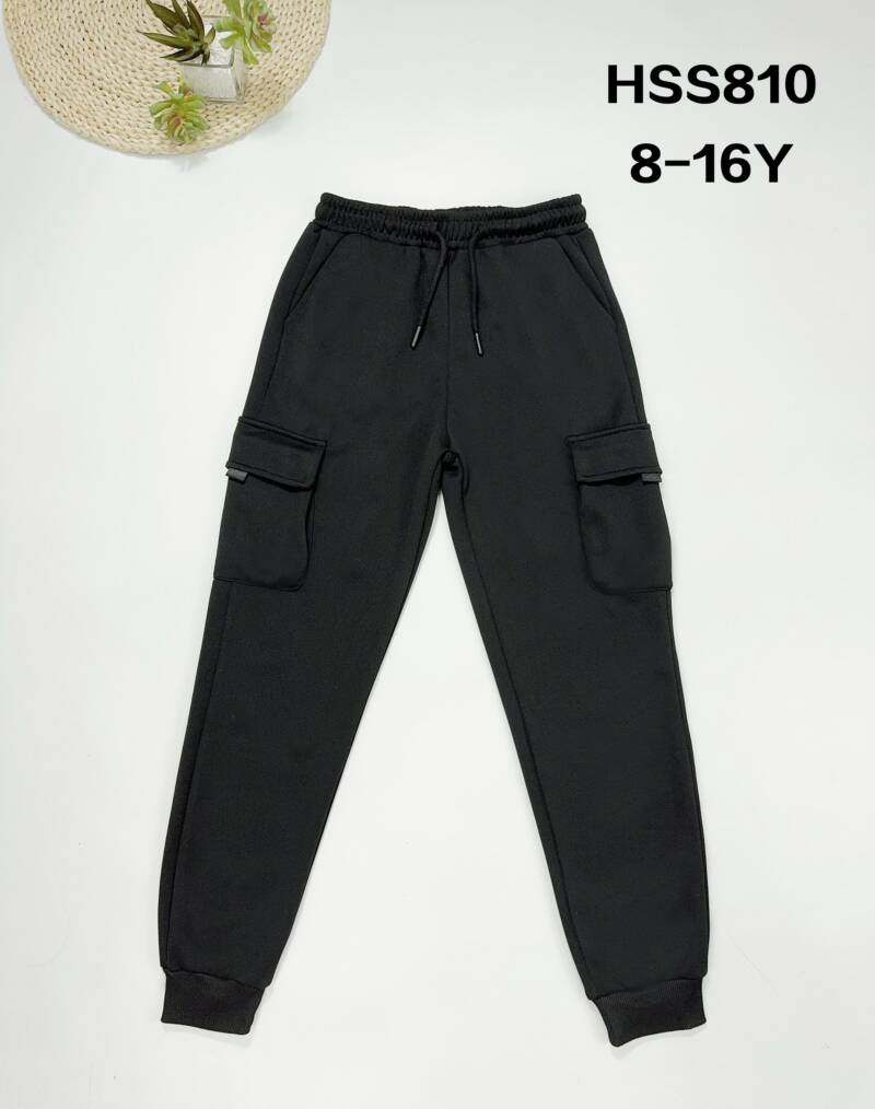 Spodnie dresowe chłopięce. Roz 8-16. 1 Kolor Paczka 5 szt.